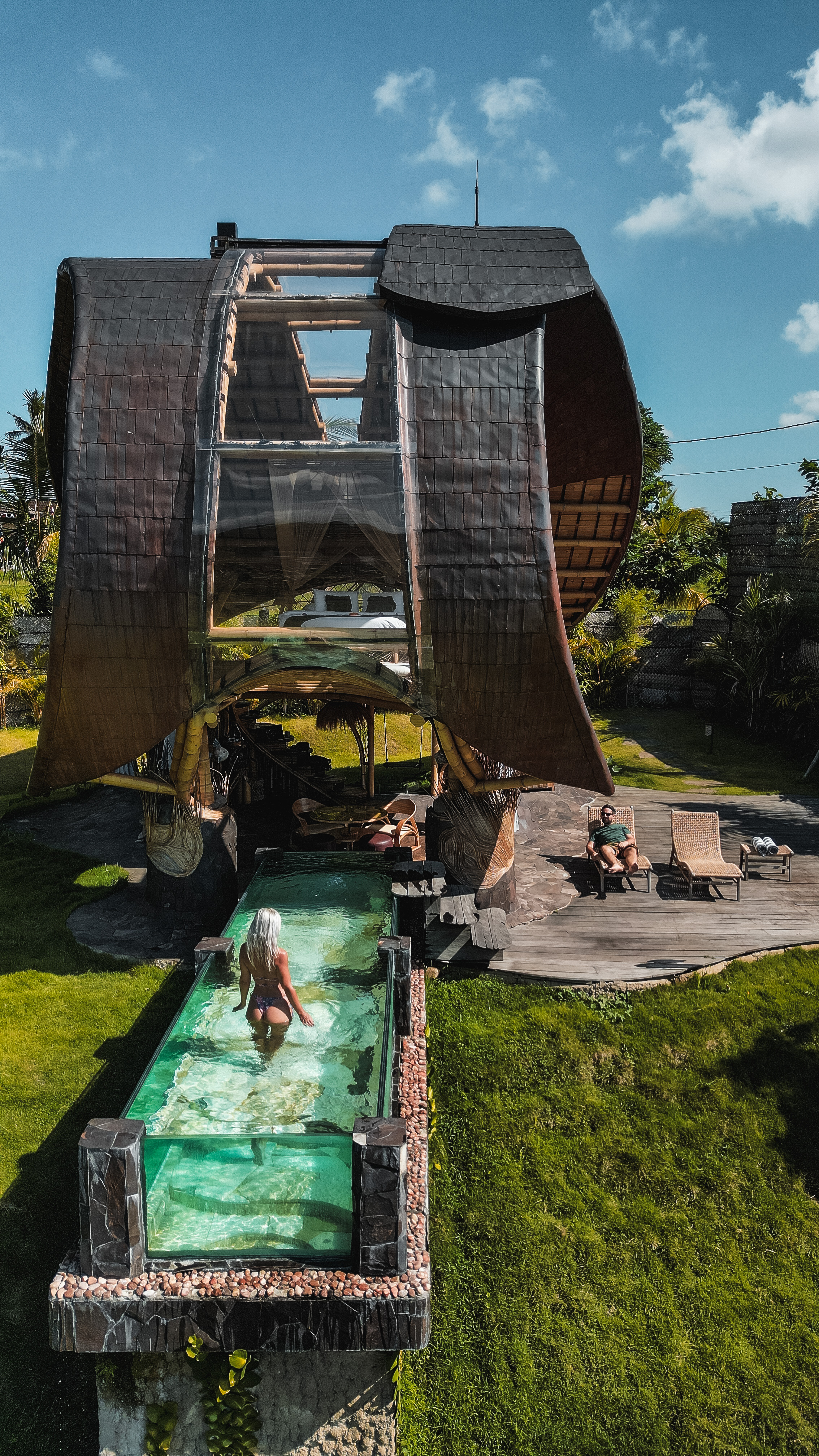 10 BEST BAMBOO VILLAS IN BALI, INDONESIA